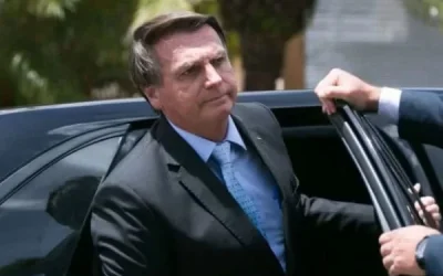 Foto-bolsonaro-saindo-de-carro-600x400-1-600x400