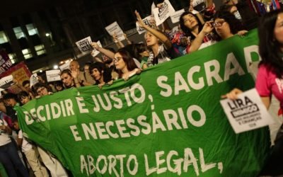 Manifestantes-pró-aborto-768x512