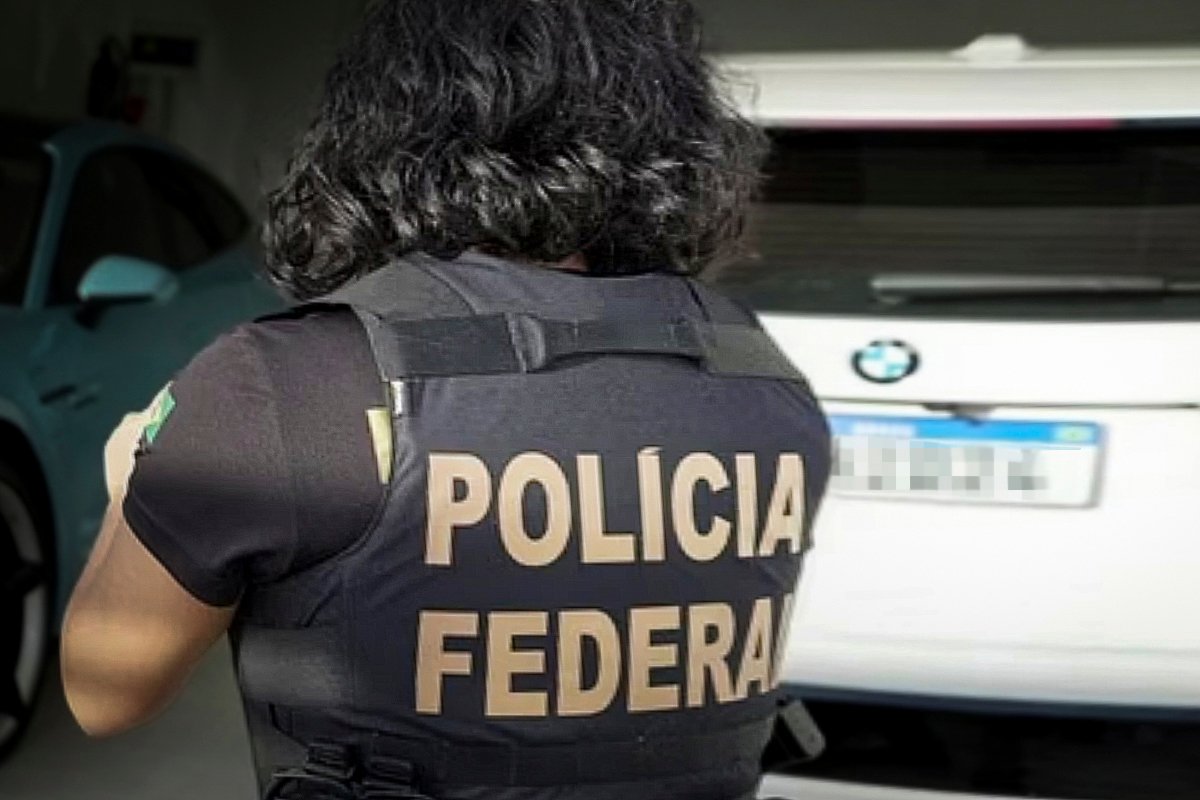 FOTO-BMW-em-nome-de-esposa-de-ministro-foi-apreendido-inss-copiar-1